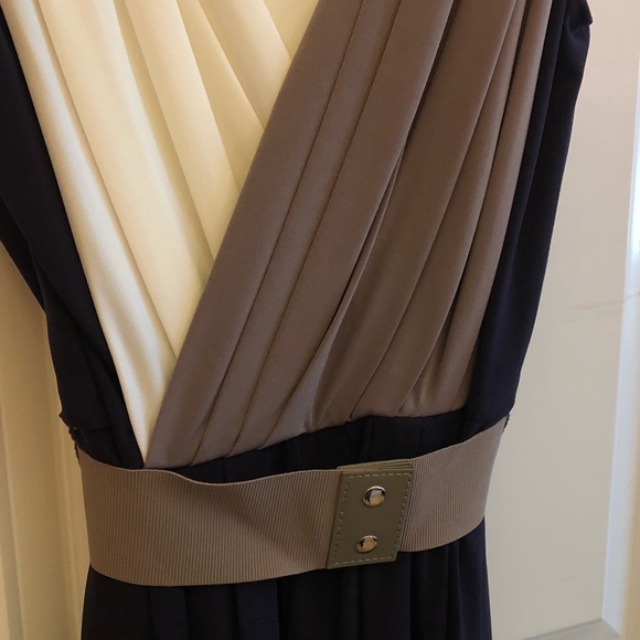 Blue, white, and tan belted dress - Picture 4 of 5